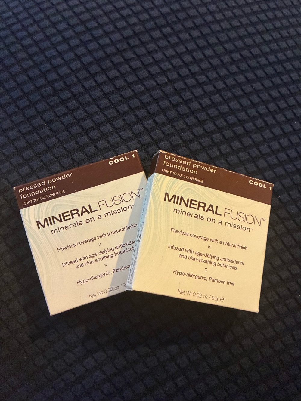 Mineral Fusion Pressed Powder Foundation - Cool 1, Brown & Cream Packaging